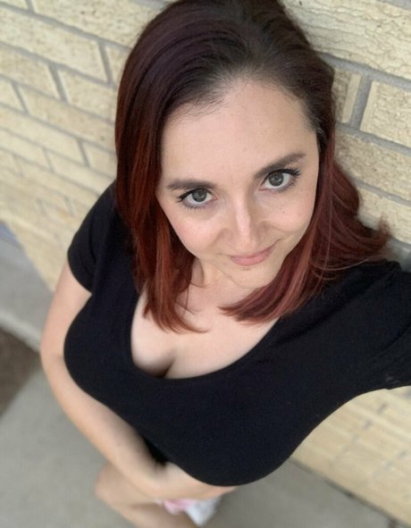 ellawestfree model perfect image