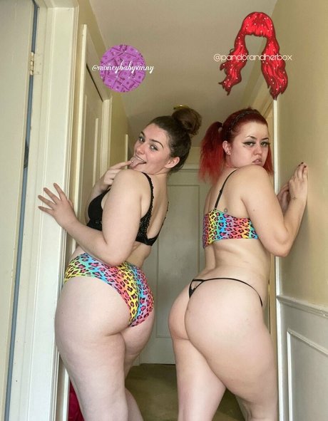 moneybabyvinny model pornographic photos