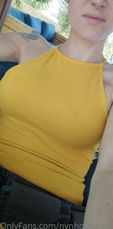 nynhousewife xxx model picture