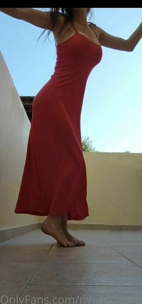 nynhousewife model perfect pics