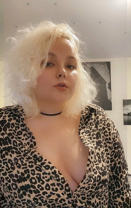 moniiquefox adult model image