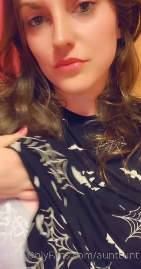 auntcunt pretty model photo