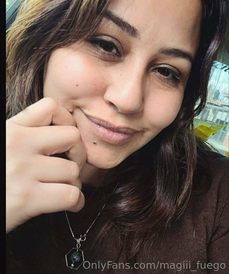 magiii fuego hot star pics