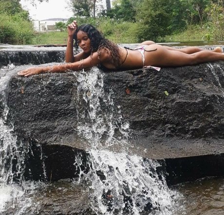 vanessa maite57 adult star galleries