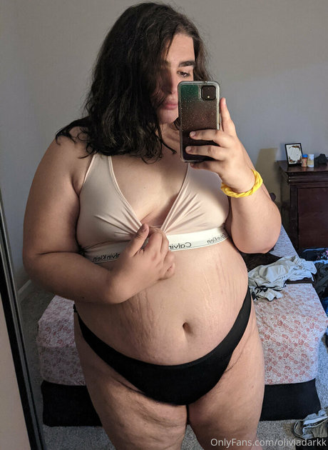 oliviadarkk star sexy images