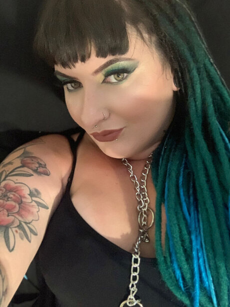 Evelyn Hope star best galleries