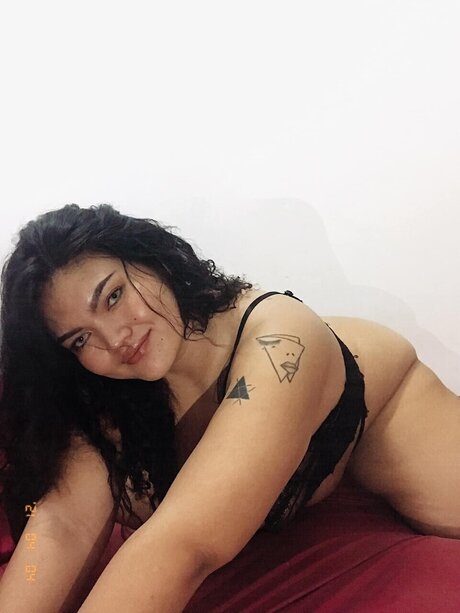 girl have fun_ model high quality picture