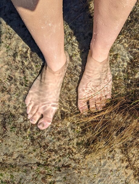 Classy Footsies pornstar beautiful gallery