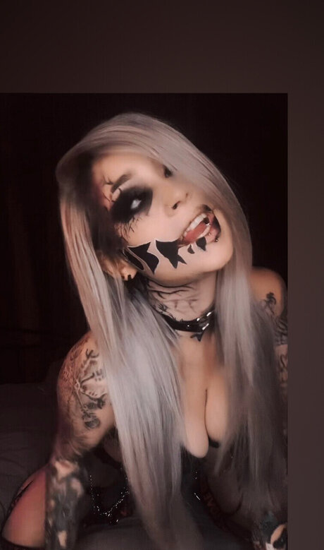 Ash Immortal xxx pornstar picture