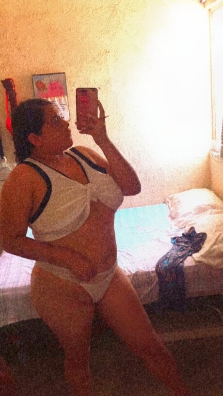 g cup tits onlyfans top images