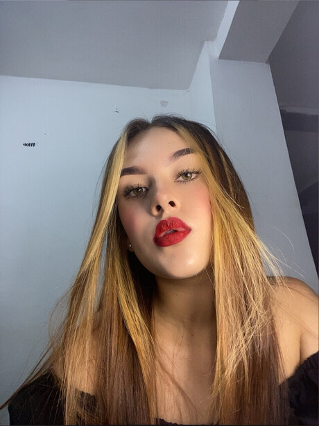 Iza_ pretty pornstar pic