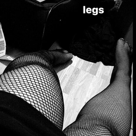 DewDrop ON HIATUS_ hot star pics