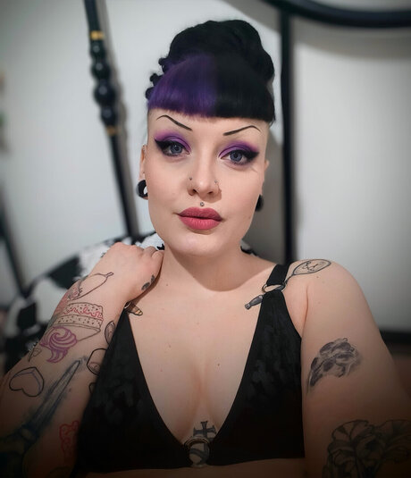 Nelli Spatula pretty pornstar galleries