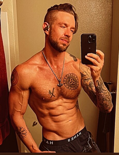 Drew Brady sexy model galleries