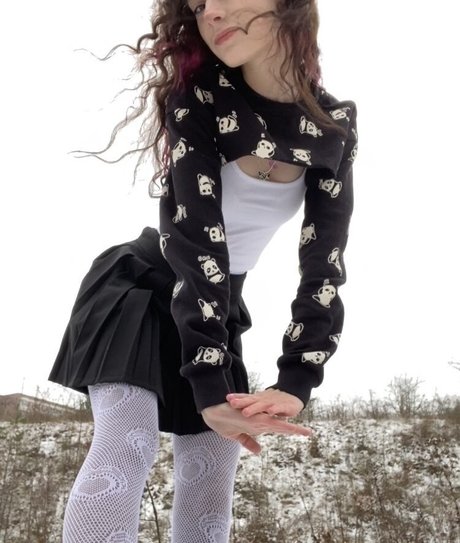 Nestix pretty model images