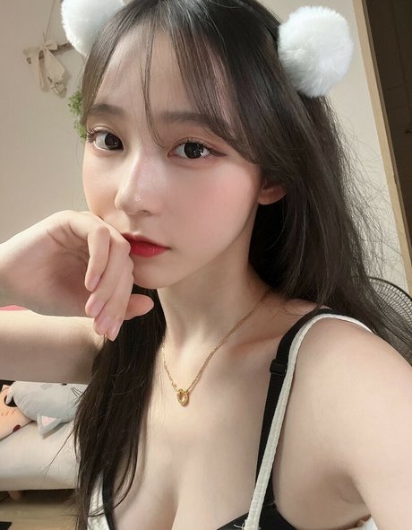 rofvmtm erotic model pictures