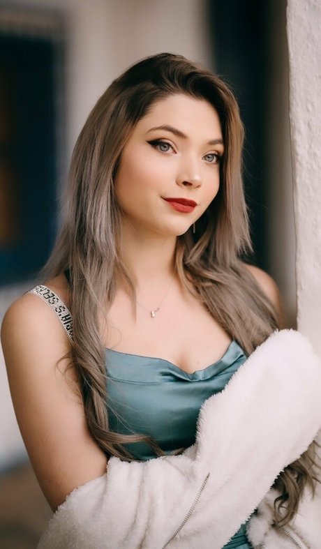 Monica Jimenez hd actress pic