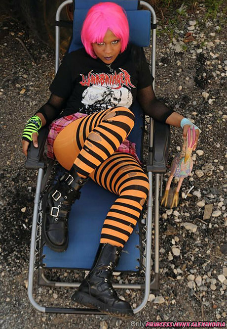 pink hair onlyfans xxx archive