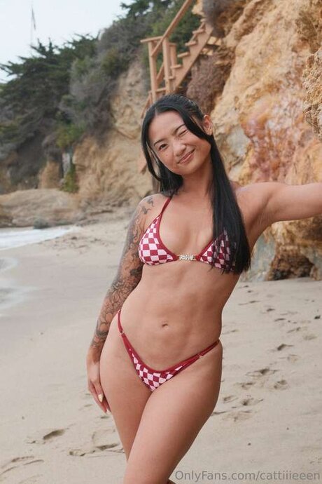 cattiiieeen model sexy archive