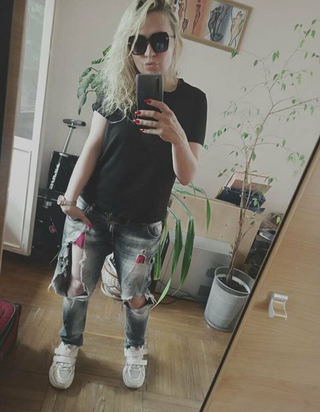 skinny asian onlyfans erotic galleries