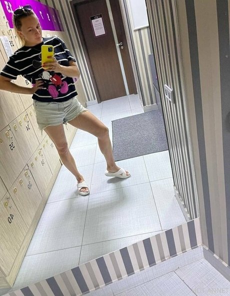 anna bellla model adult gallery