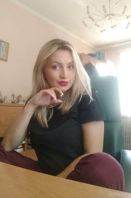 sneakers onlyfans porno pics