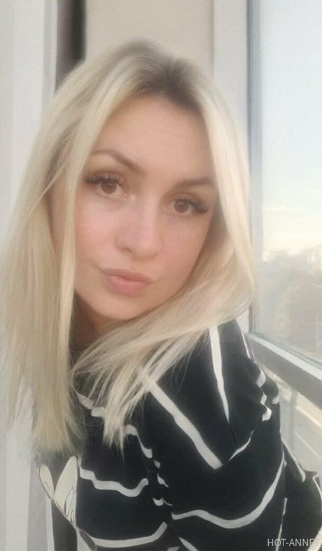 anna bellla Profile Pic