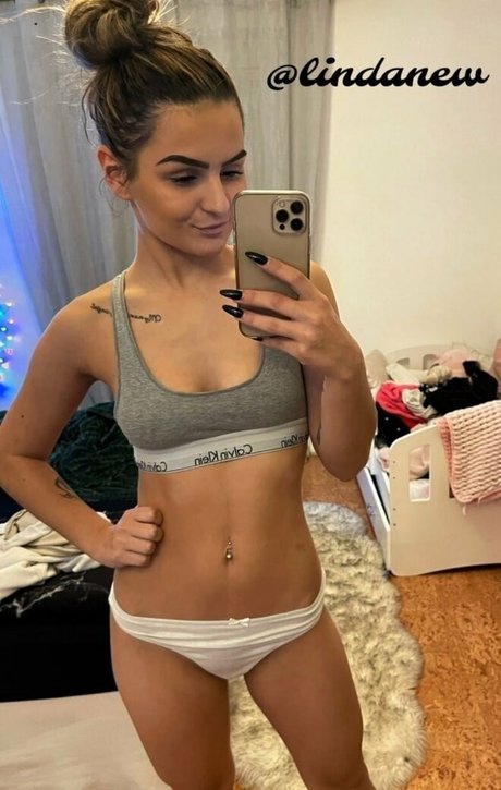 crossdresser onlyfans sexy nude photo