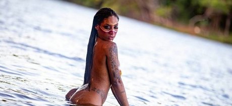 Negra Japa star nude pics