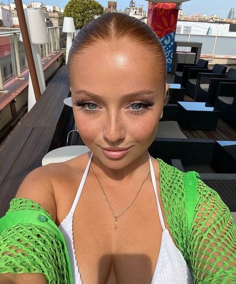 dutch onlyfans sexy pic