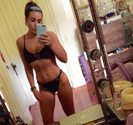 Cassidy Daiagi adult model images