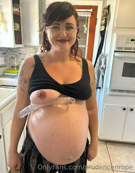 mom feet onlyfans naked image