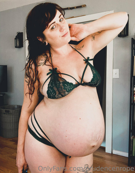 brown eyes kitty onlyfans beautiful naked archive