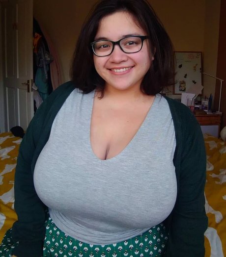 janineaam best actress picture