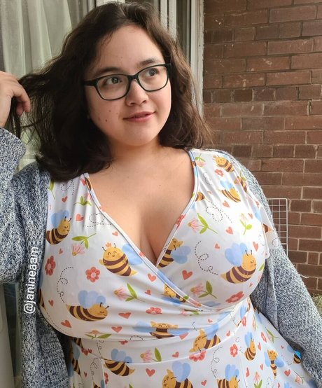 janineaam nudes actress archive