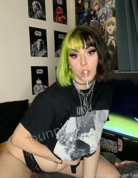 bunni free model erotic photos