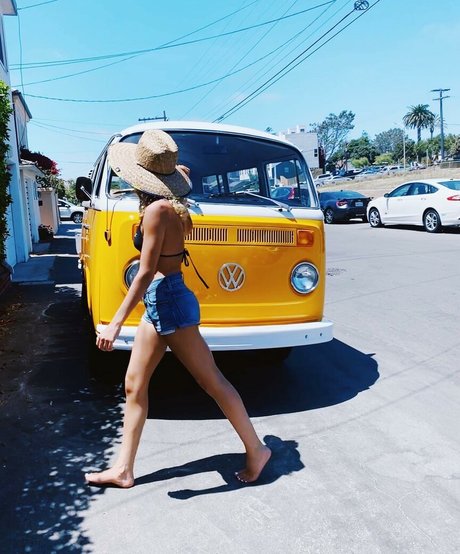 bikini model onlyfans hot naked pictures