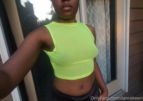 dancekwen nude star photo