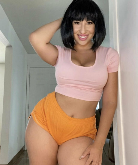 thick nude onlyfans porno pic