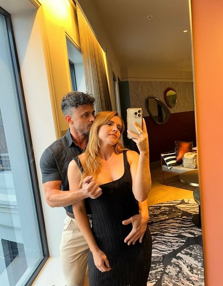 hotcoupleonshow pornstar nudes images