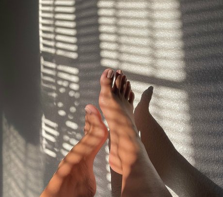 fineislandfeet star free pics