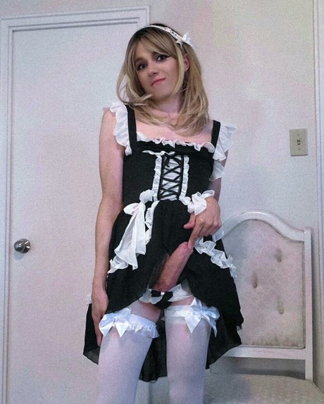 Summerhorrorparty model nudes archive