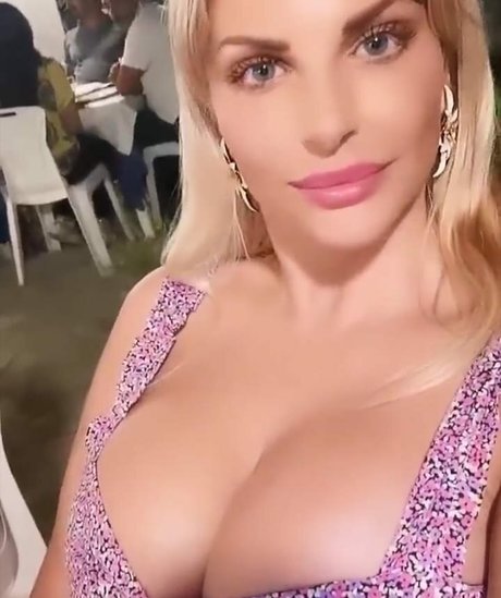 beautiful face onlyfans art porn gallery