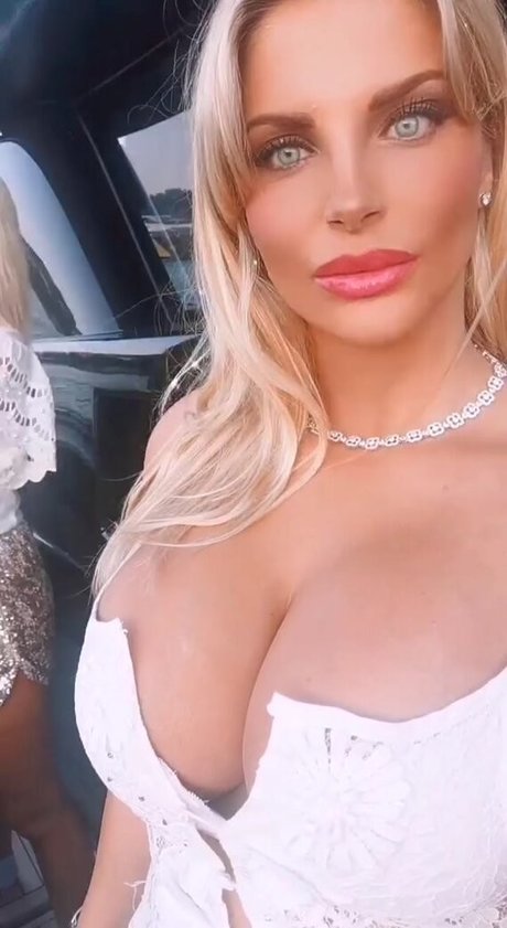 skinny redhead onlyfans art naked pics