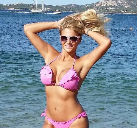 20 years old onlyfans nudes gallery