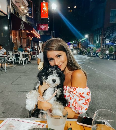 Hailey Lower nude model pic