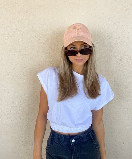 Hailey Lower Best Profile Photo