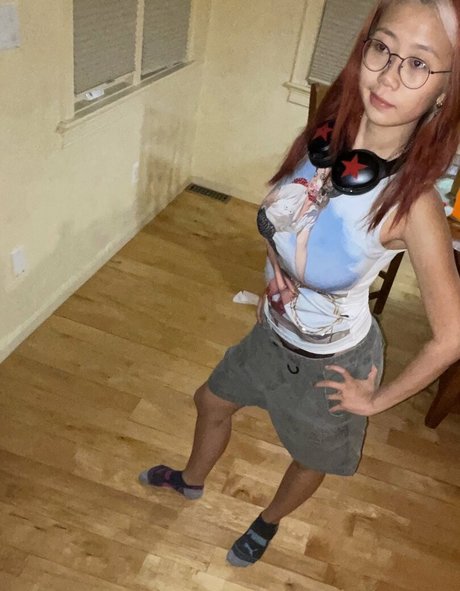 hollyliangg sexy star pictures