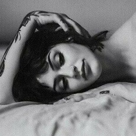 Everestthemountain nudes actress img