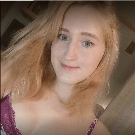 teen tits onlyfans sex photo